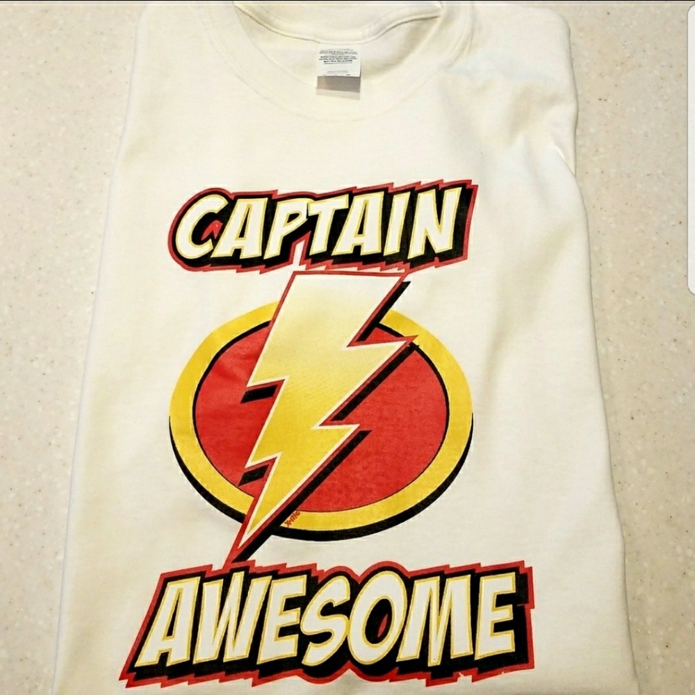 BRAND NEW " CAPTAIN AWESOME " TEE